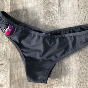 🍑BAD KITTY itty bitty shorts 🍑